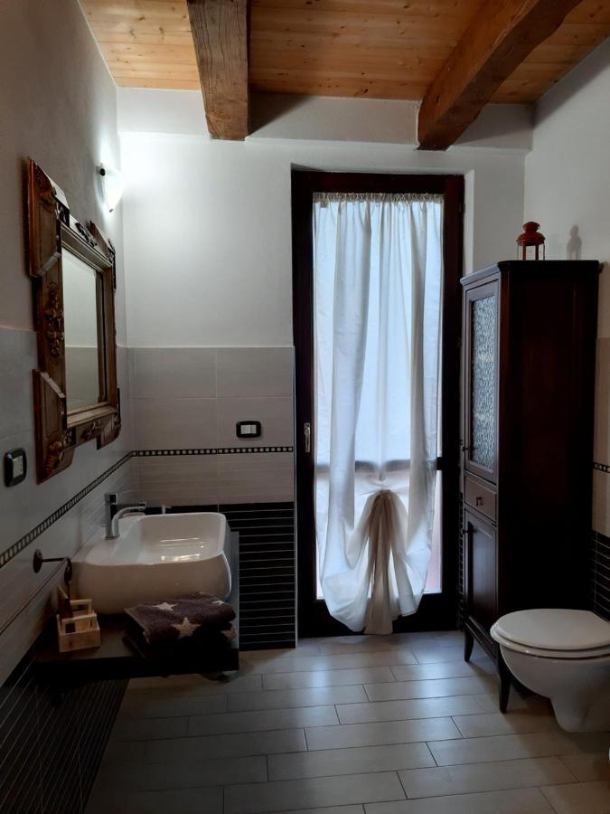 B&B La Taverna Degli Angeli Vezzi Portio Екстер'єр фото