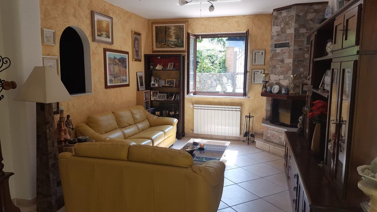 B&B La Taverna Degli Angeli Vezzi Portio Екстер'єр фото
